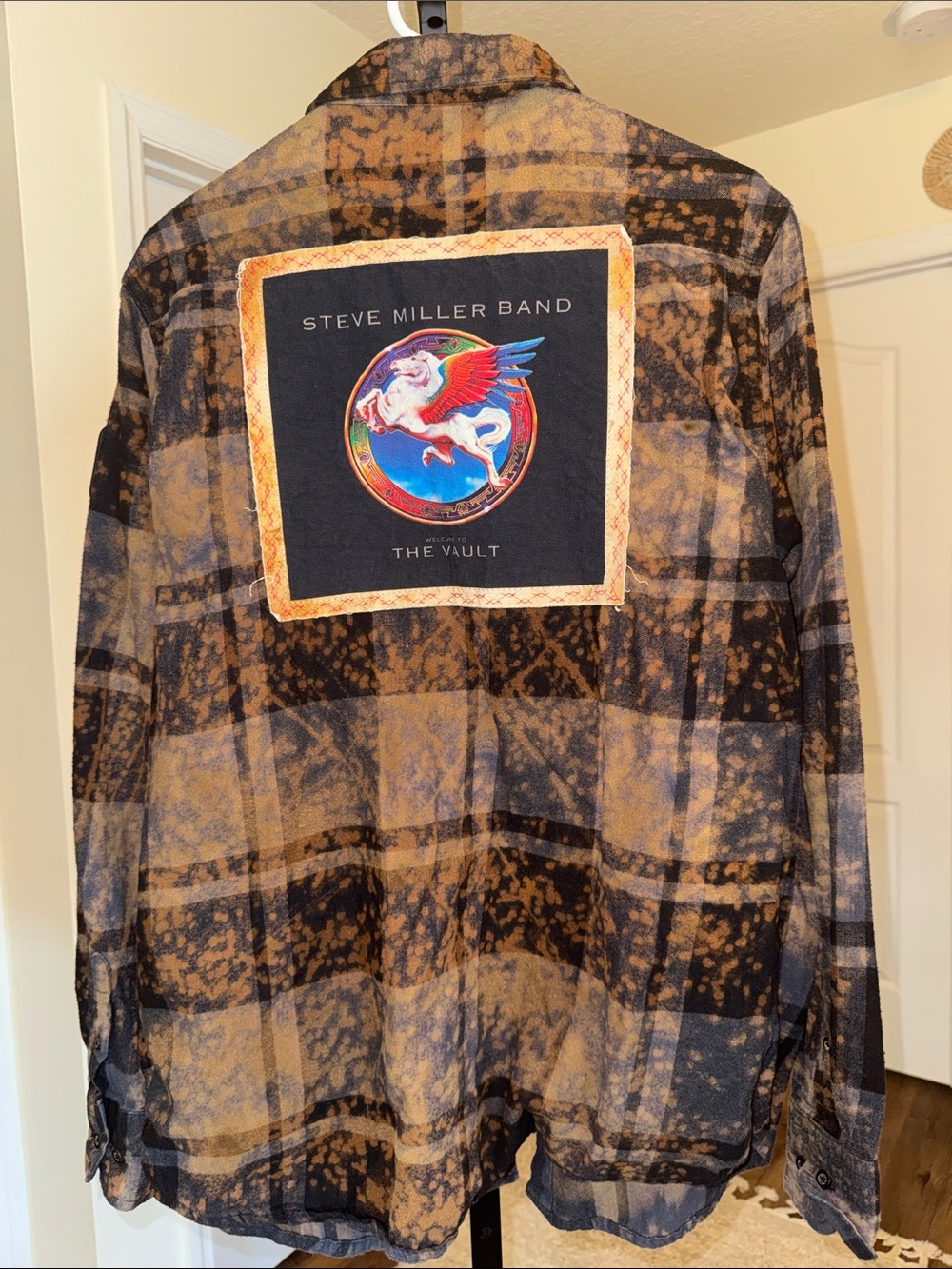 Angry Minnow Steve Miller Band Flannel - Size L